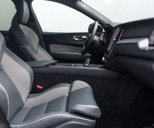 Volvo XC60 B4 Mild Hybrid FWD AT8 Momentum