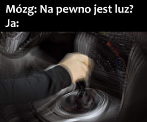 Memy o samochodach
