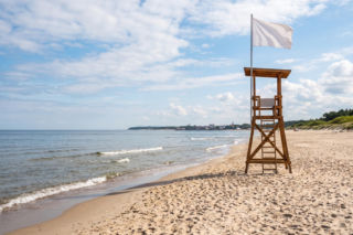 Sinice Ustka. Czy w Ustce można się kąpać 14.07? Flaga, warunki pogodowe