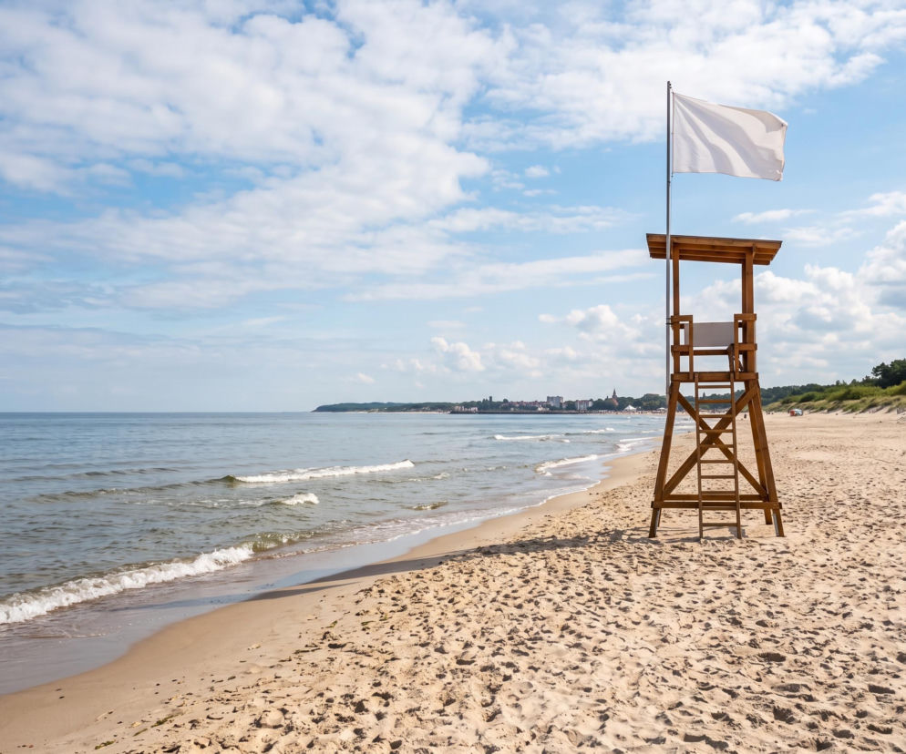 Sinice Ustka. Czy w Ustce można się kąpać 14.07? Flaga, warunki pogodowe