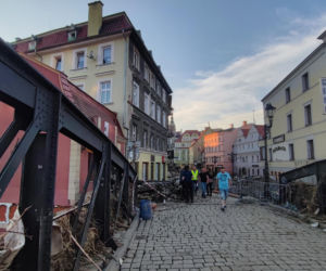 Pękła tama, fala zalała miasto. Dwa lata od koszmaru na Dolnym Śląsku. Dzieci płakały