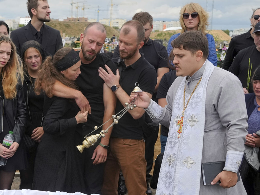 Ostatnie pożegnanie 4-letniej Lizy zabitej w Winnicy. "Zło nie może zwyciężyć"