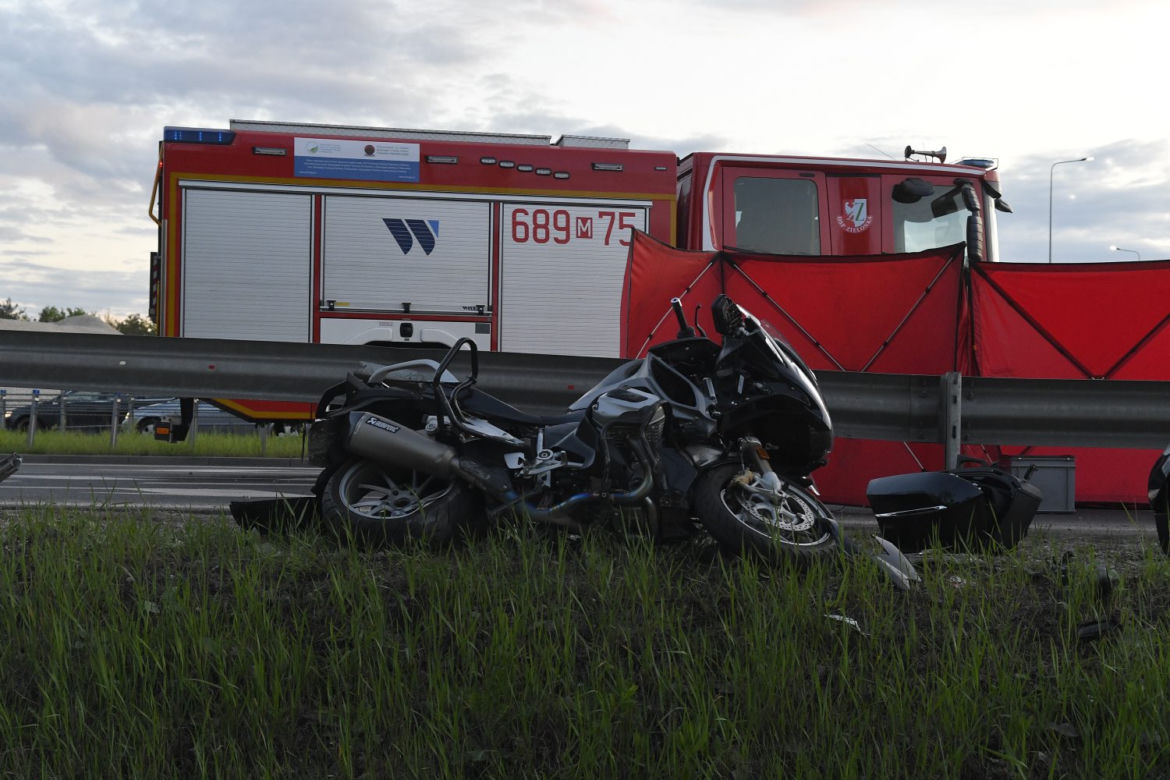 Zielonka. Wypadek motocyklisty