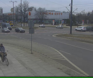 Policja prosi o pomoc w namierzeniu złodzieja z Torunia