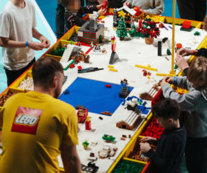 Iga Świątek bawiła się z dziećmi LEGO