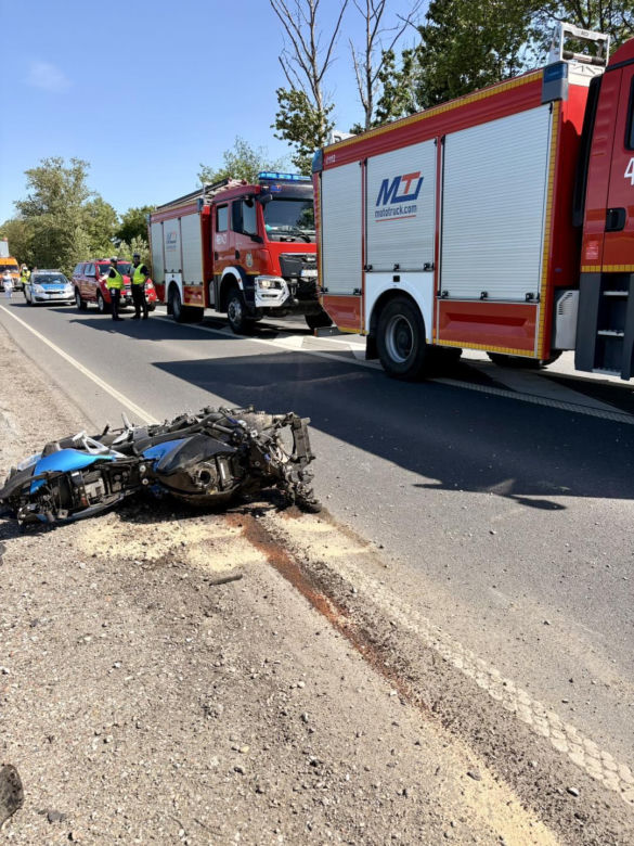 Na trasie między Malborkiem a Swarożynem doszło do zderzenia motocykla i trzech samochodów osobowych