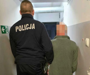 Zaatakował młotkiem