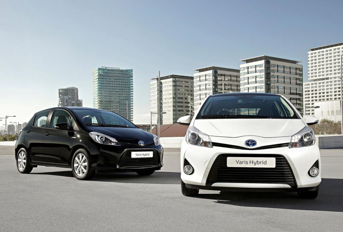 TOYOTA YARIS HYBRID
