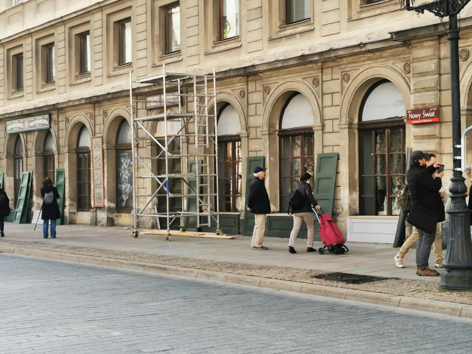 "Lalka" - scenografia w centrum Warszawy