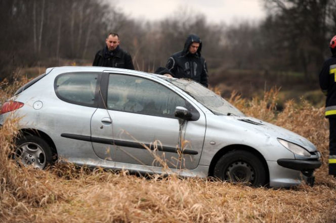 Kraków. Z Wisły wyłowiono samochód z ciałem mężczyzny