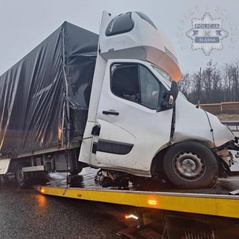 Horror w Rudzie Śląskiej! Mężczyzna wjechał na A4 pod prąd i huknął w ciężarówkę. Zginął na miejscu