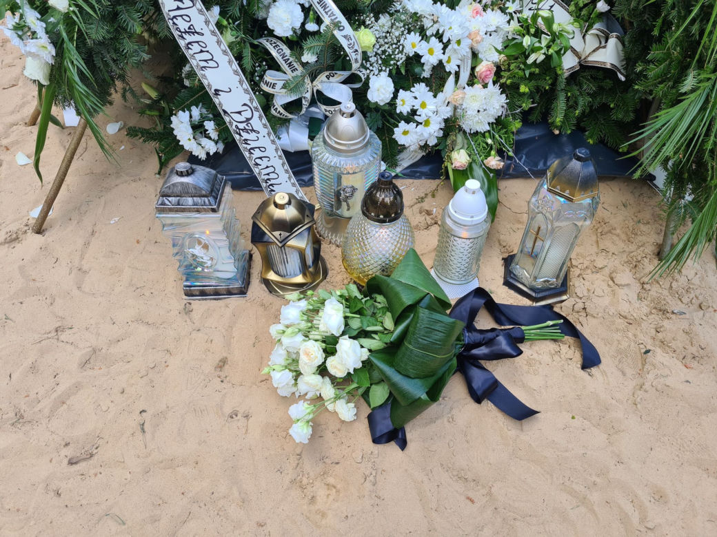 Bliscy pożegnali Mateusza, który zginął pędząc do pracy w Radawie [GALERIA]