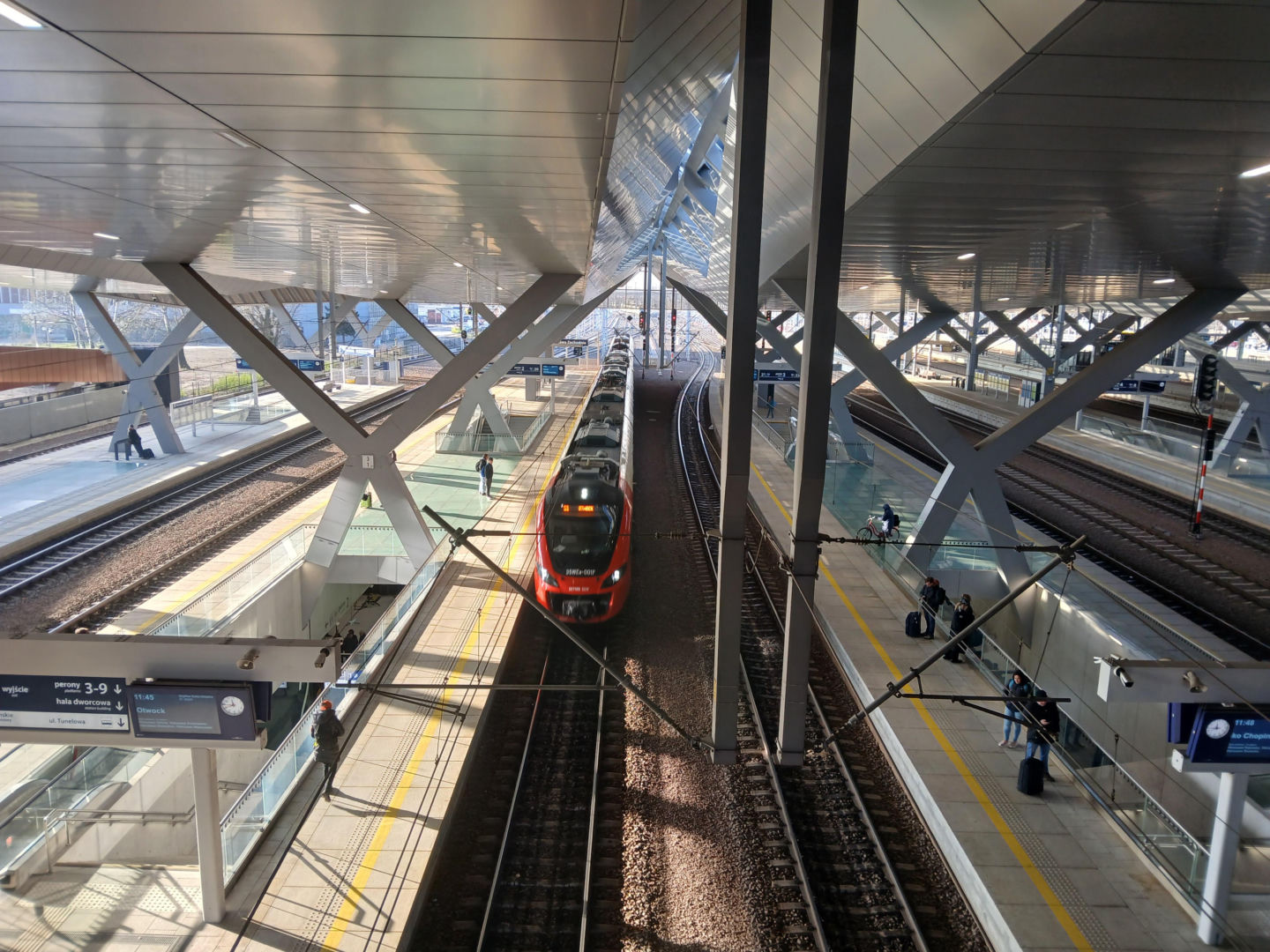 Dworzec kolejowy Warszawa Zachodnia po otwarciu