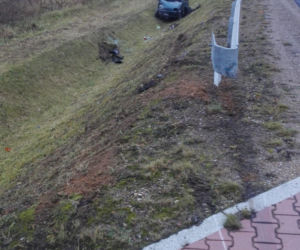 Jechał do pracy, miał ponad 4 PROMILE. Jego tico nie wyrobiło na zakręcie 