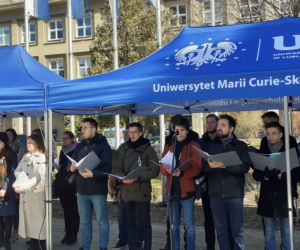 Lublin: Studenci zaśpiewali hymn Ukrainy  