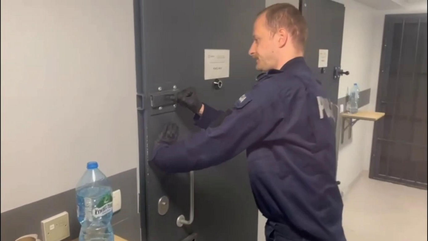 Aresztowali nożownika z Ursynowa. 35-latek zaatakował młodszego od siebie. „Usiłowanie zabójstwa”
