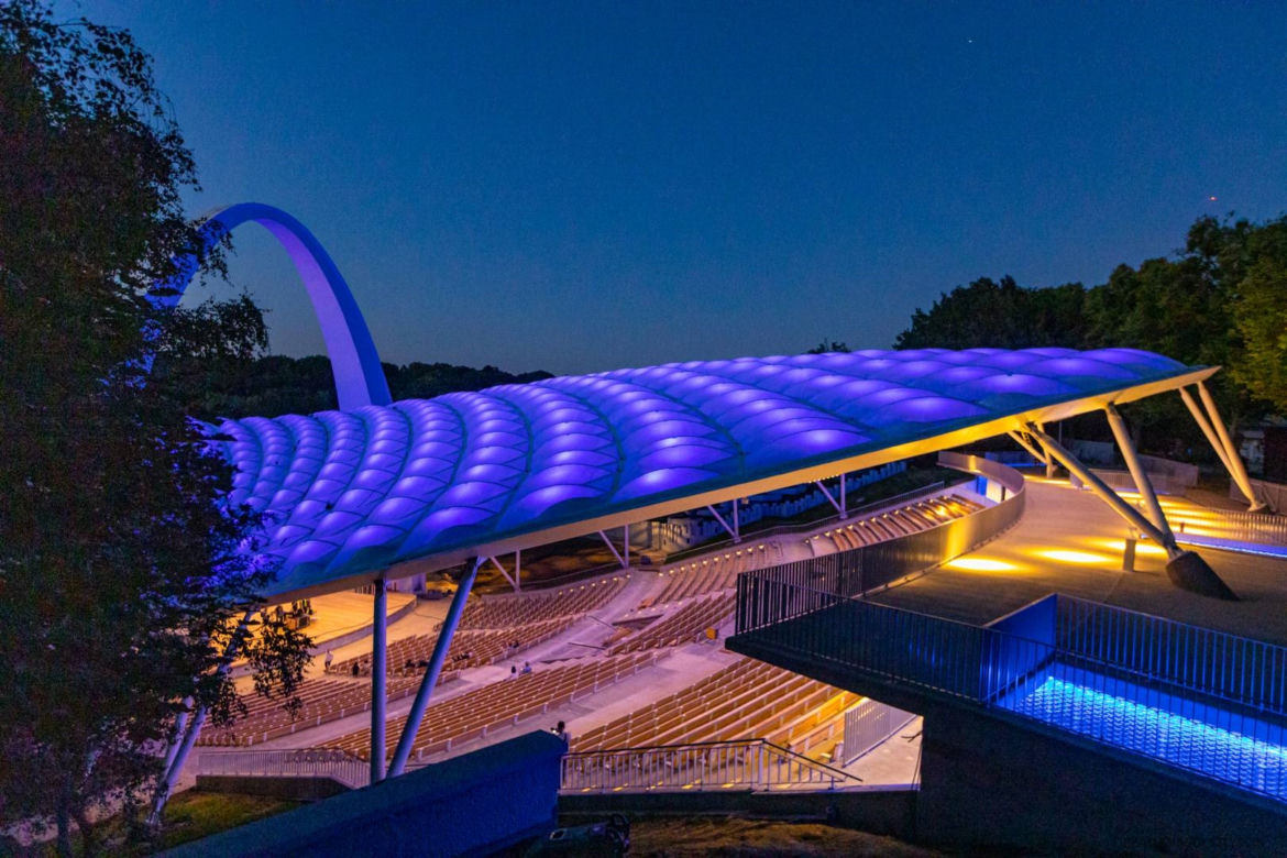 Testy iluminacji Teatru Letniego w Szczecinie