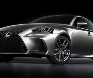 Lexus IS 200t lifting 2017
