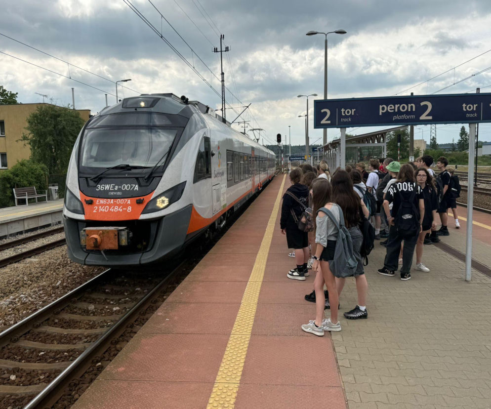 „Łączy nas kolej”. Trójmiasto nad Kamienną stawia na transport kolejowy i promocję regionu