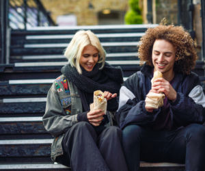 Ulubiony fast food Polaków. Ten kebab robi furorę w sieci