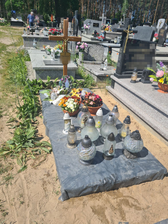 Rudnik nad Sanem. Grób Magdaleny V., która zabiła dzieci i siebie [ZDJĘCIA]