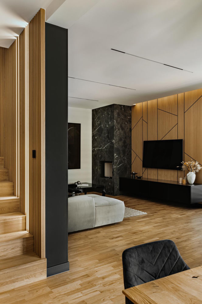 Między minimalizmem a złotym detalem. Elegancki dom w Katowicach
