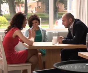 M jak miłość. Kinga Zduńska (Katarzyna Cichopek), Robert Lubiński (Tomasz Borkowski), Mirka (Andżelika Piechowiak). 