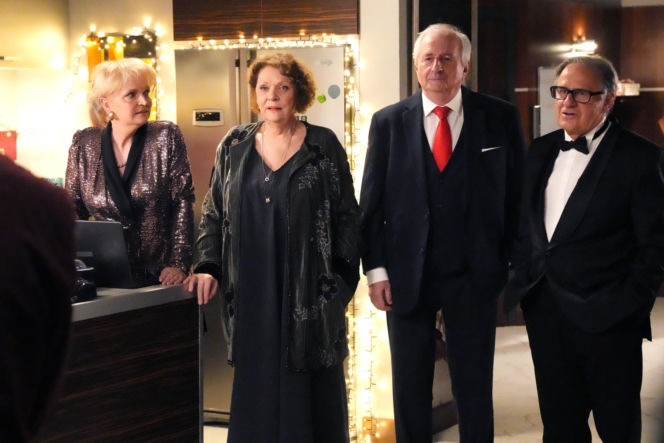 Barwy szczęścia, odc. 3379. Małgorzata (Adrianna Biedrzyńska), Jerzy (Bronisław Wrocławski), Jaworski (Jacek Kałucki), Józefina (Elżbieta Jarosik)