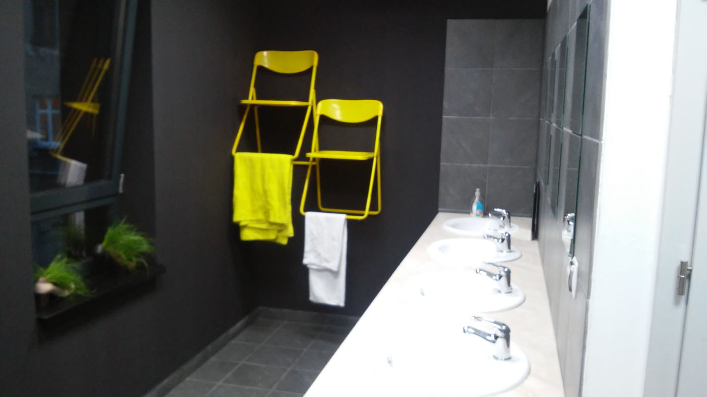 Trashroom
