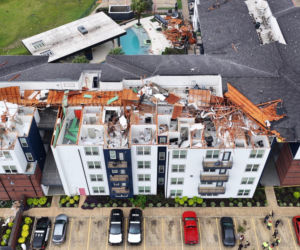 Tornado uderzyło z pełną siłą. Tysiące ludzi bez prądu w San Antonio