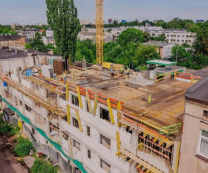 Miejskie mieszkania przy Skierniewickiej w Łodzi pną się w górę. Zamieszka tu 36 rodzin