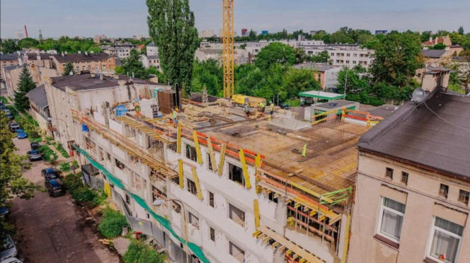 Miejskie mieszkania przy Skierniewickiej w Łodzi pną się w górę. Zamieszka tu 36 rodzin