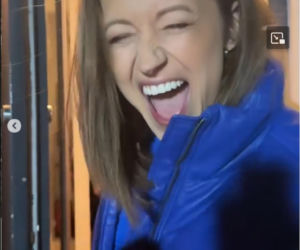 Na sygnale na planie. Sonia (Natalia Rewińska)