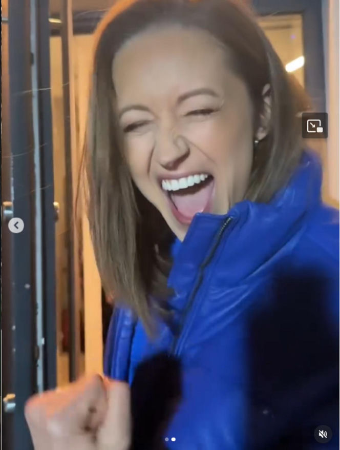 Na sygnale na planie. Sonia (Natalia Rewińska)