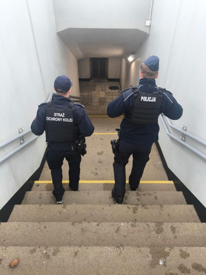 Operacja „TOR” w Małopolsce. Wzmożone patrole na torach po aktach dywersji