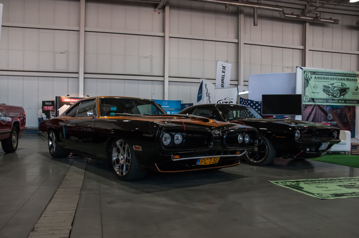 Klasyki i tuning – nietypowe auta na Poznań Motor Show