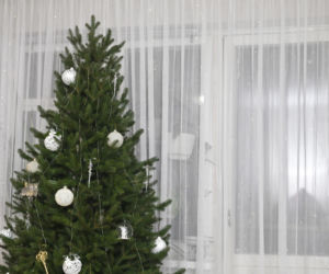 Firanki na święta są u mnie białe jak śnieg. Sposób babci oszczędza mi czasu