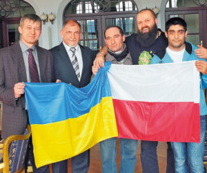 Polsko! Dziękujemy ci, że nas wyleczyłaś! Teraz jedziemy walczyć o Krym!