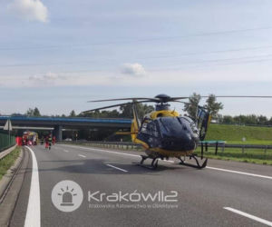 Horror na A4. Kobieta wyskoczyła z płonącego busa
