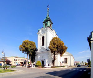 To jedno z najstarszych miast w woj. łódzkim. Było osadą słowiańską, a później siedzibą biskupów