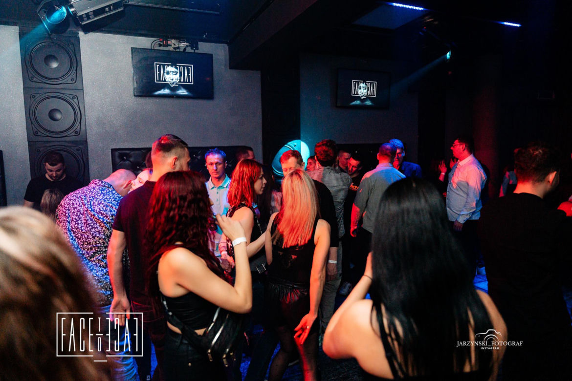 Face to Face w Rybniku. Urodziny szefa w stylu Retro Party
