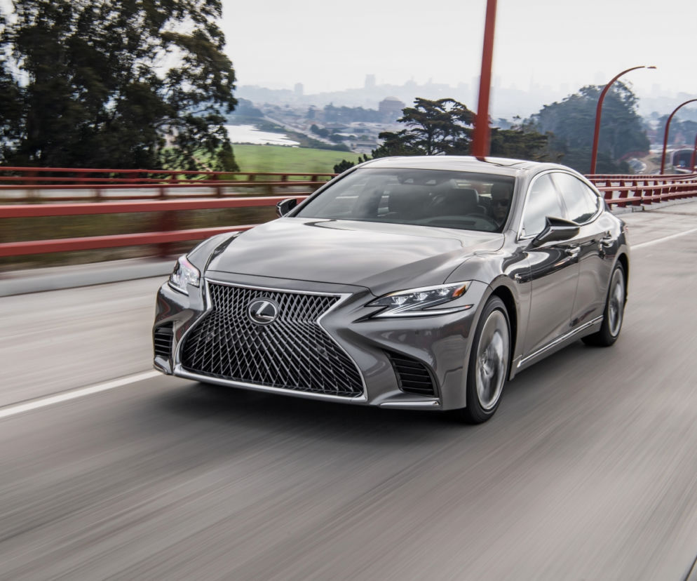 nowy Lexus LS500
