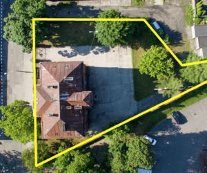 Powierzchnie biurowe w centrum Torunia czekają na najemców. AMW organizuje przetarg