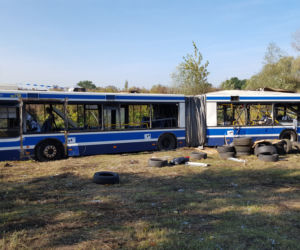 Tak wygląda autobus po wybuchu bomby, którą chciał stworzyć Paweł R.