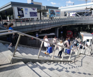 Kraków: Schody ruchome znów nieruchome. Koszmar pasażerów trwa