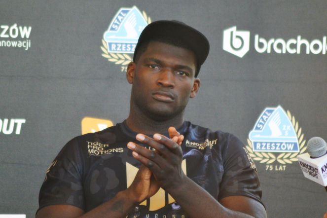 FAME z kolejnym wielkim transferem! Izu Ugonoh dołącza do freaków