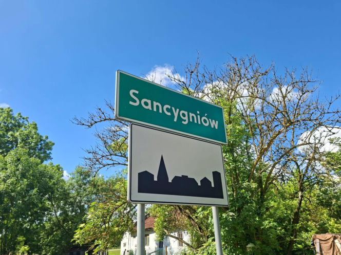 Sancygniów. Nazwa tej świętokrzyskiej wioski zmieniała się aż 7 razy. Dziś zabytki stoją tu jeden przy drugim