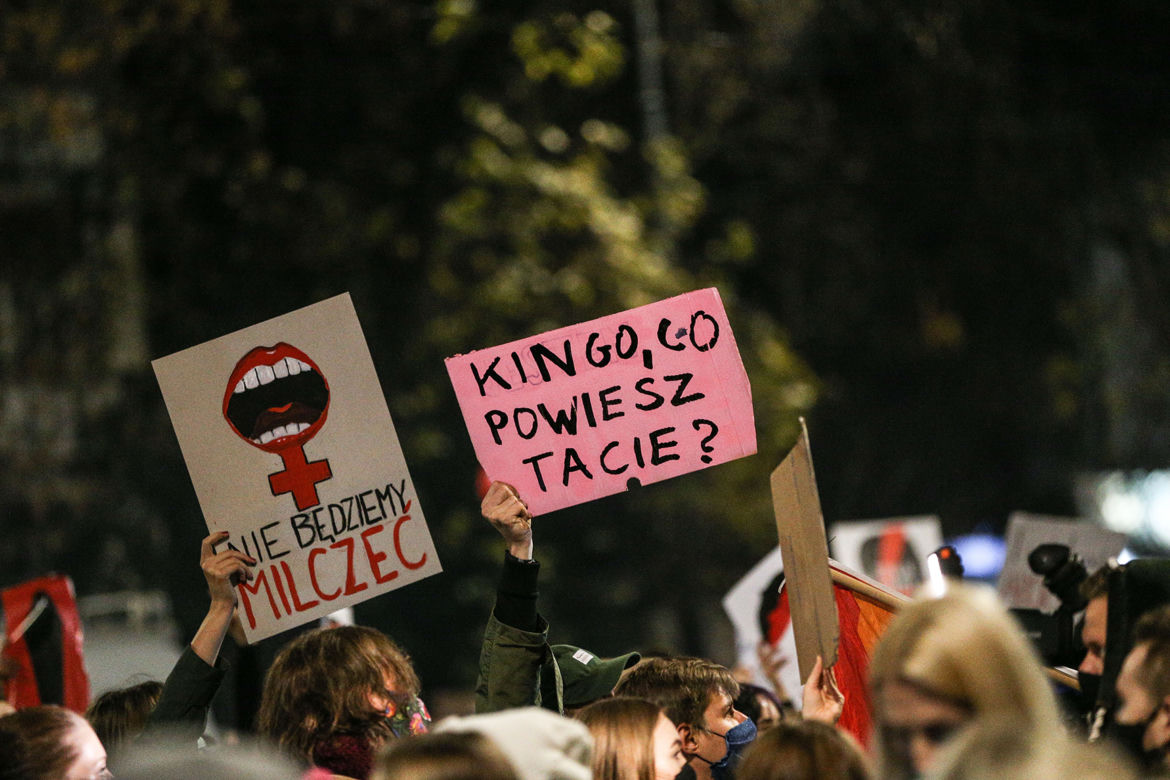 Nocne protesty pod domem Jarosława Kaczyńskiego