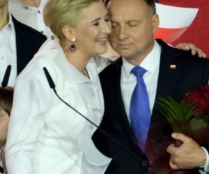 Agata Duda, Kinga Duda. Damy w bieli.