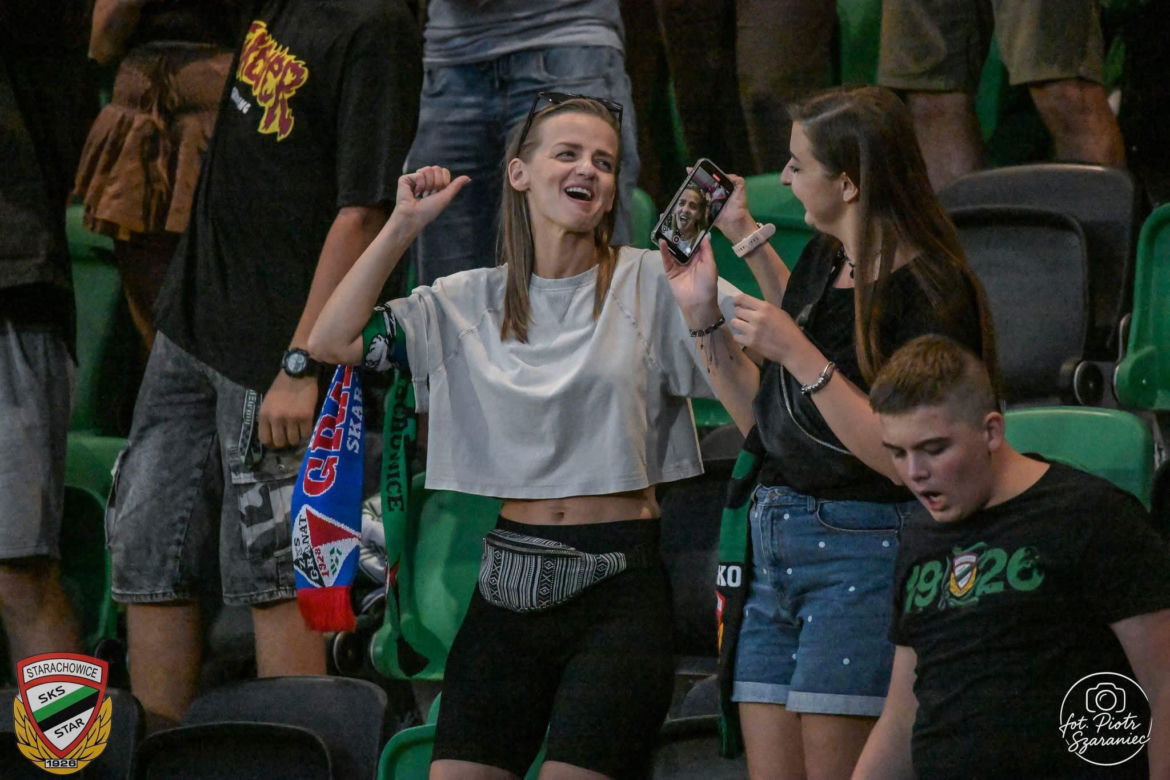 To było wielkie święto futbolu w Starachowicach. A oprawa kibiców SZTOS